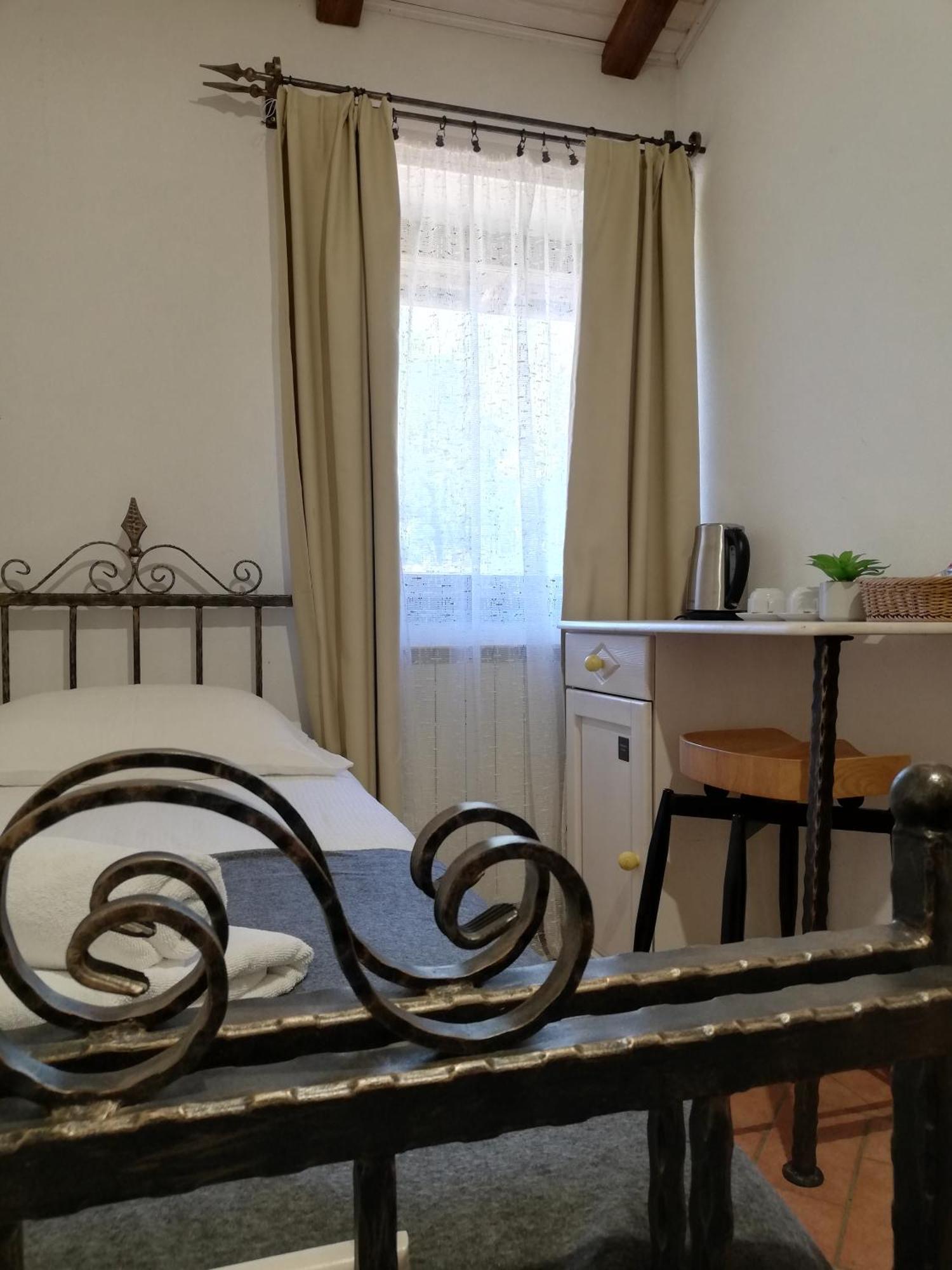 Pri Martinovih Apartment Deskle ภายนอก รูปภาพ
